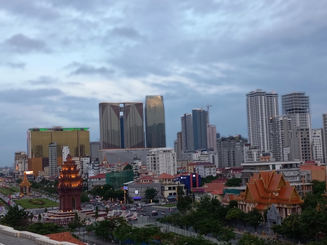 カンボジア　不動産